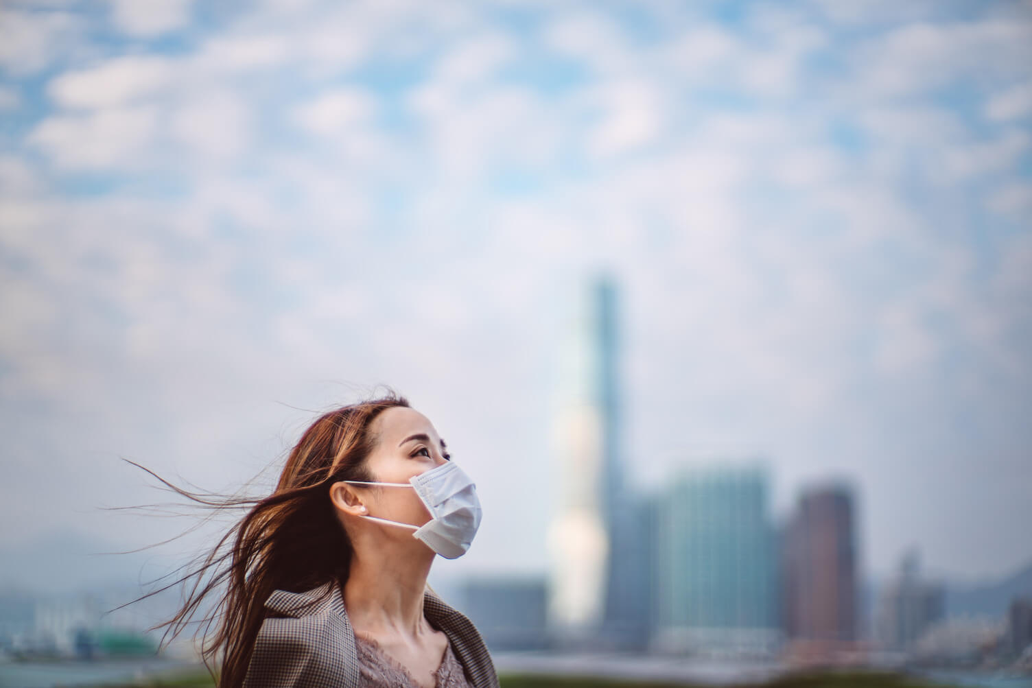 woman wearing mask outside